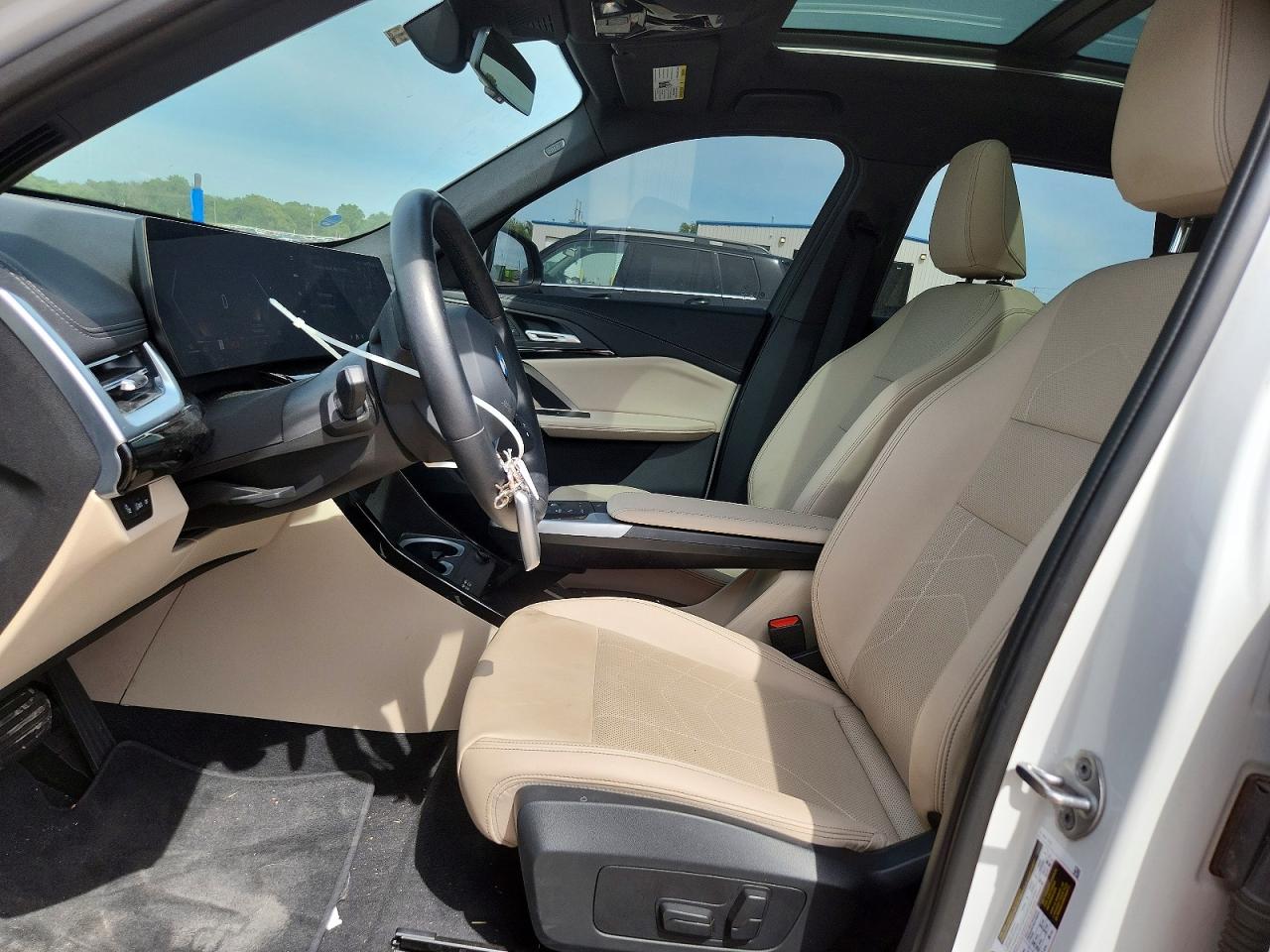 2024 BMW X1 VIN WBX73EF0XR5Y84297 photo 7