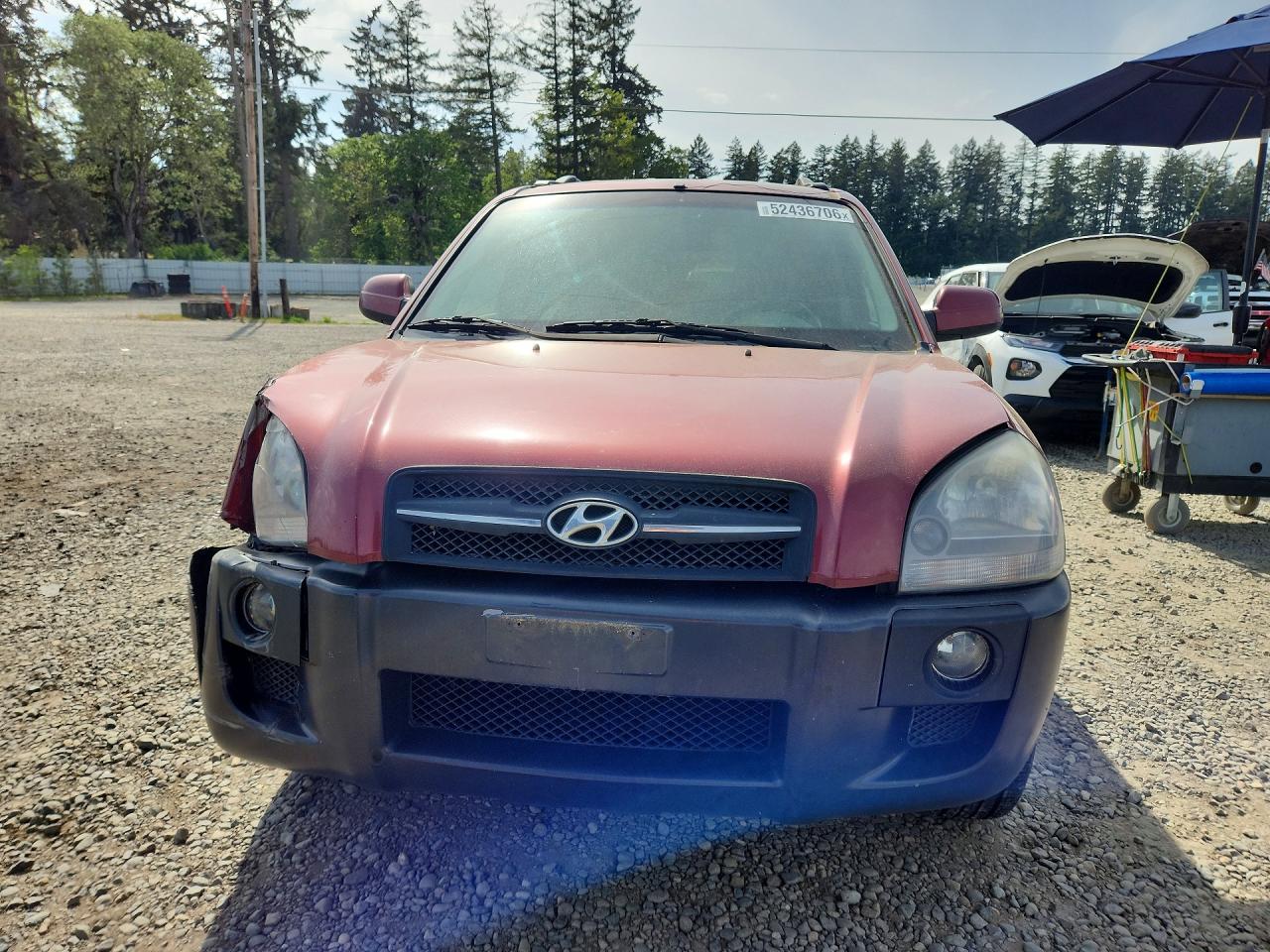 2008 Hyundai Tucson VIN KM8JN72D88U768808 photo 5
