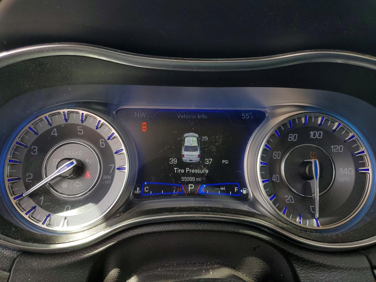 2020 Chrysler 300 VIN 2C3CCARG2LH115939 photo 9