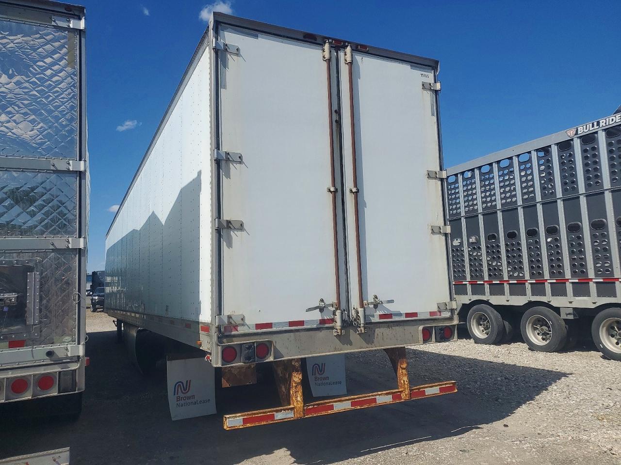 2005 UTILITY All models VIN 1UYVS25385P410513 photo 4