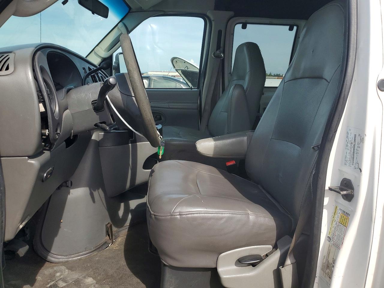 2008 Ford Econoline VIN 1FTNE24WX8DA02652 photo 7