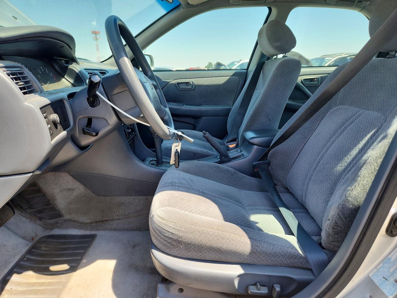 2001 Toyota Camry VIN 4T1BF22K61U968238 photo 7