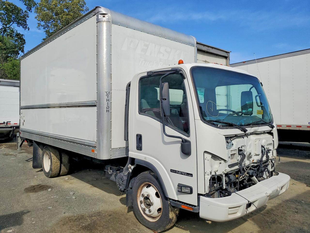 2021 Isuzu All models VIN 54DC4W1D2MS200728 photo 4
