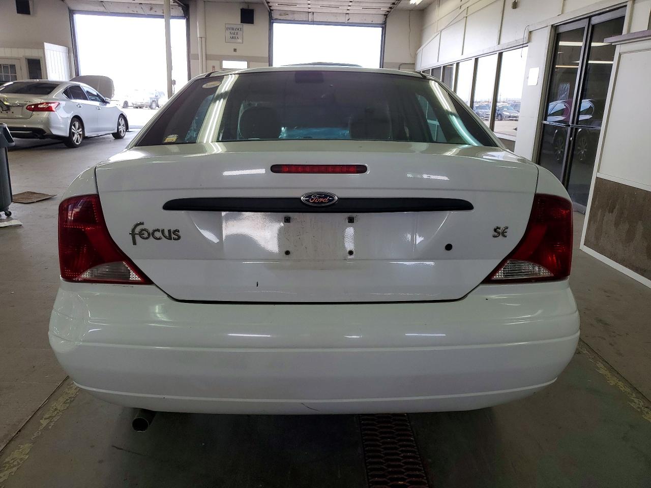 2004 Ford Focus VIN 1FAHP34364W178105 photo 6