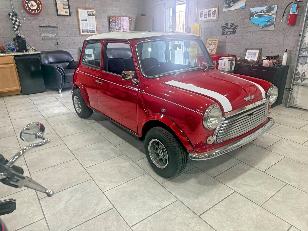1991 Mini Cooper Base VIN SAXXL2S1020501494 photo 1