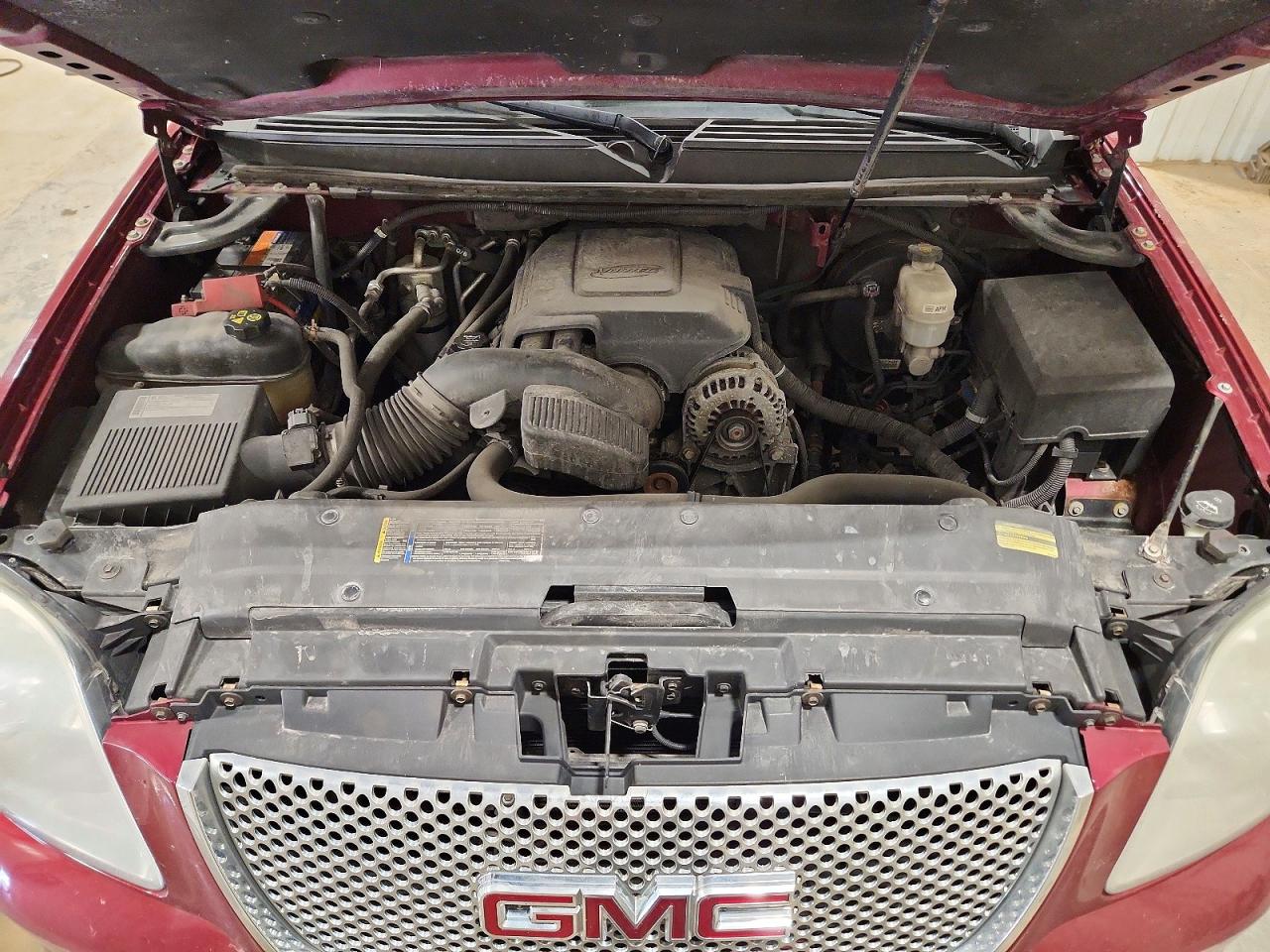 2011 GMC Yukon VIN 1GKS2EEF6BR140599 photo 12