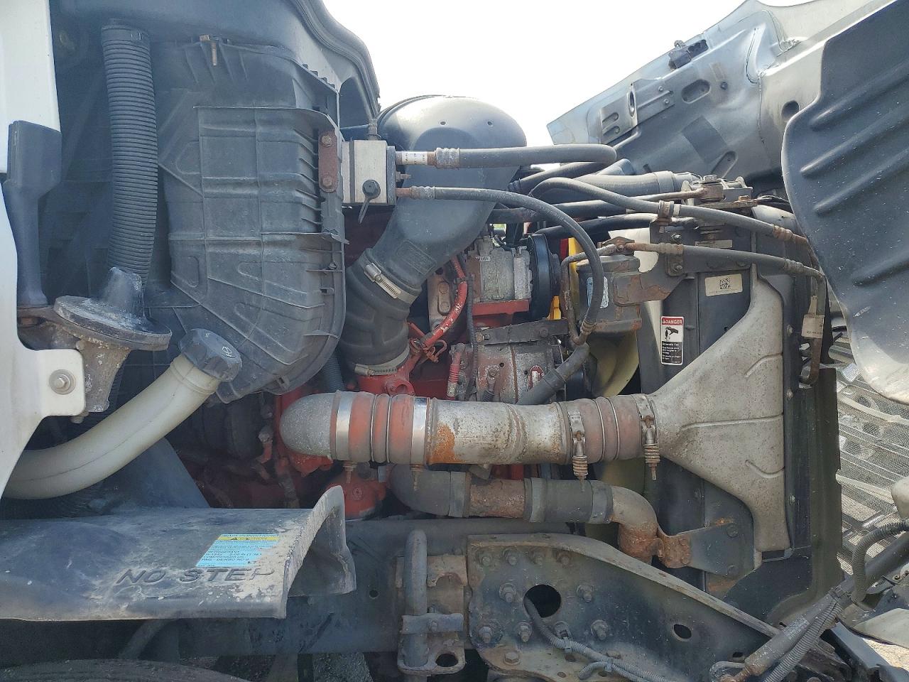 2018 FREIGHTLINER All other VIN 1FUBGAD96JLJV5406 photo 7