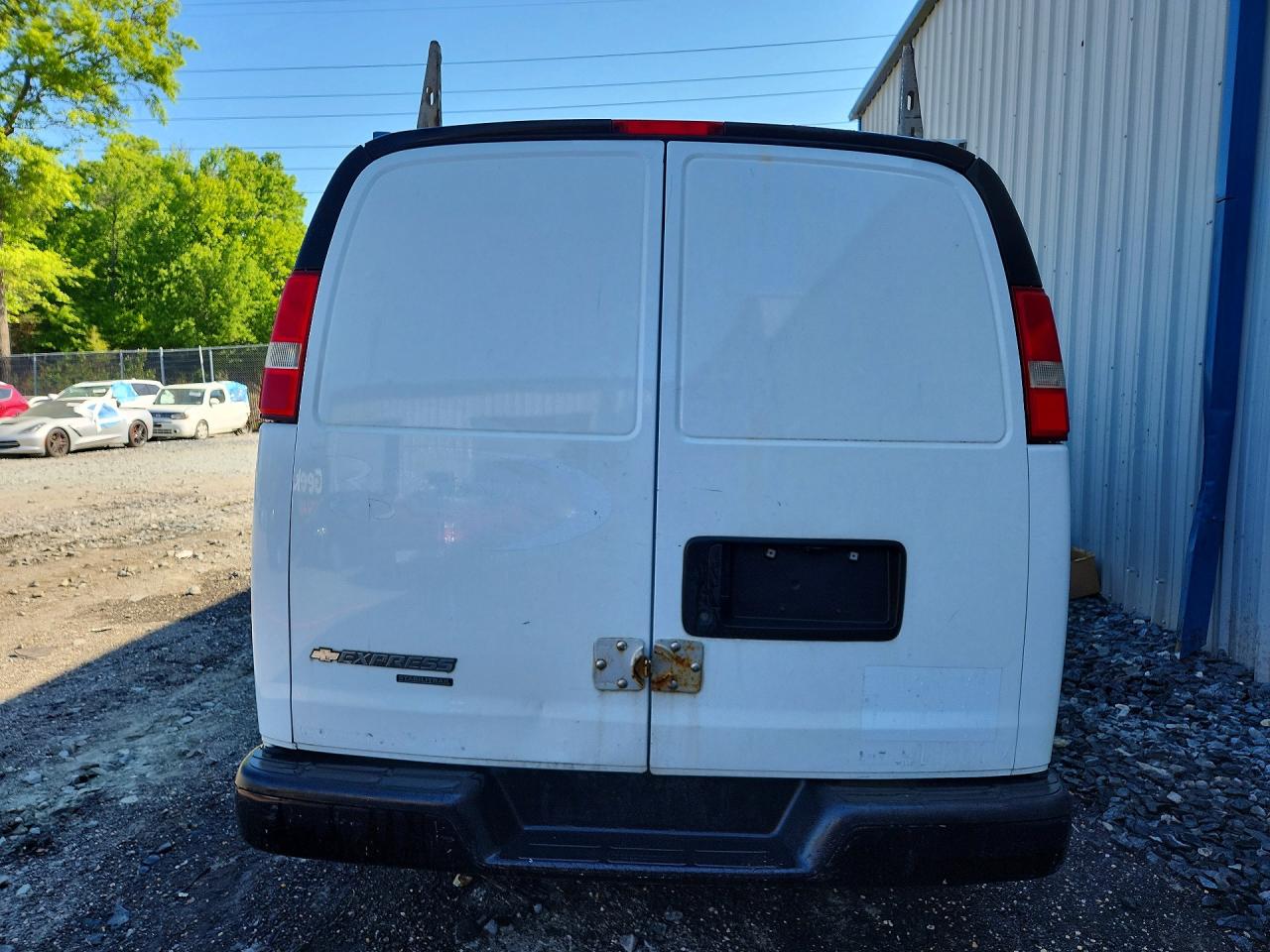 2015 CHEV Express VIN 1GCWGFCFXF1262359 photo 6