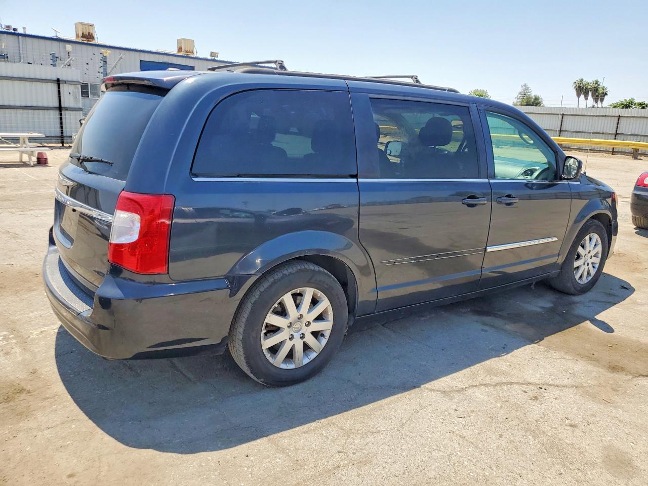 2014 Chrysler Minivan VIN 2C4RC1BG3ER444095 photo 3