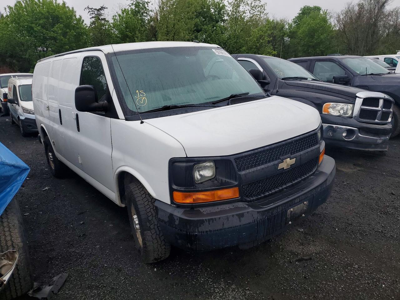 2015 CHEV Express VIN 1GCWGFCF3F1152611 photo 4