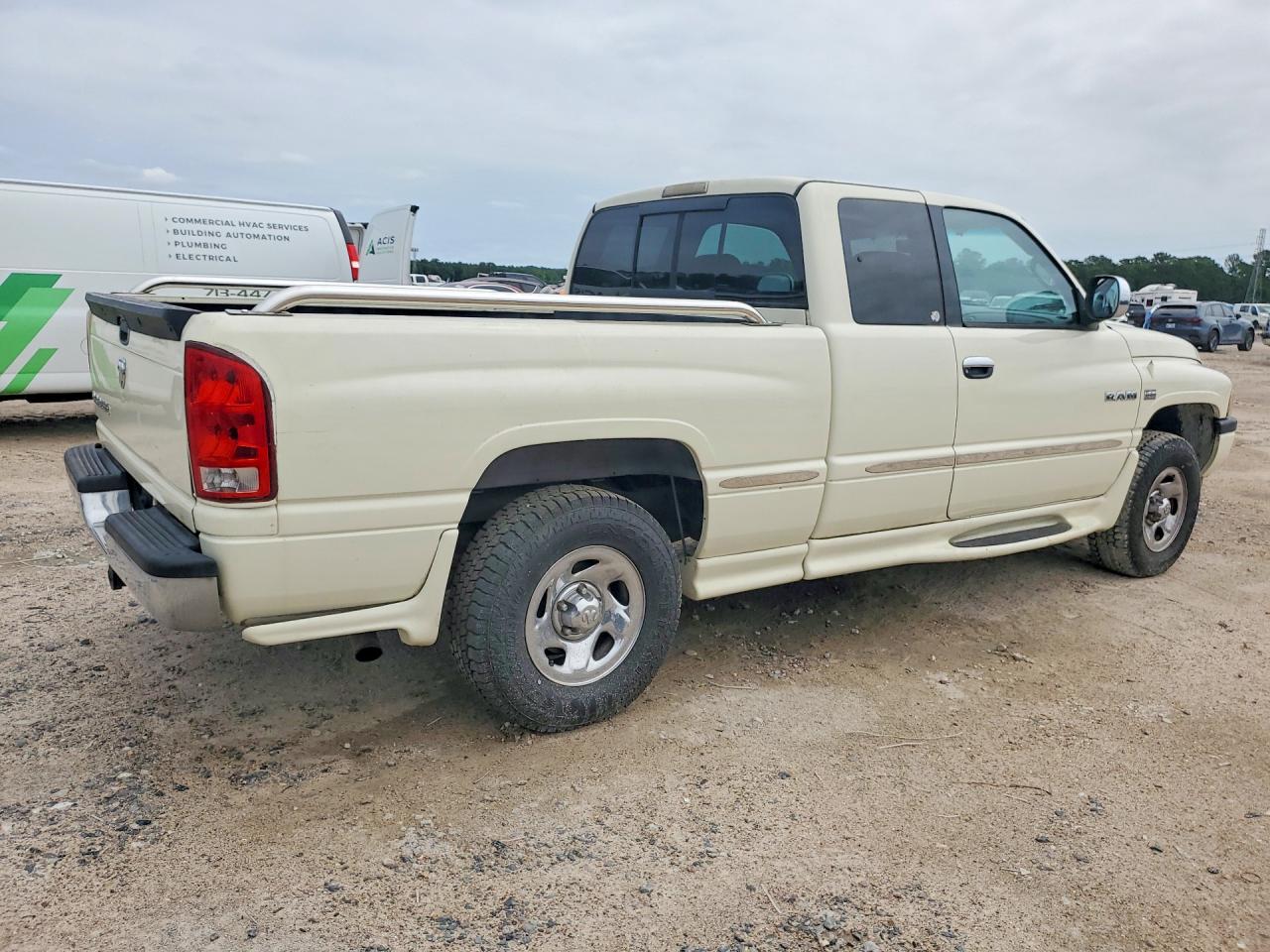 1999 Dodge All models VIN 3B7HC12Y6XG100564 photo 3