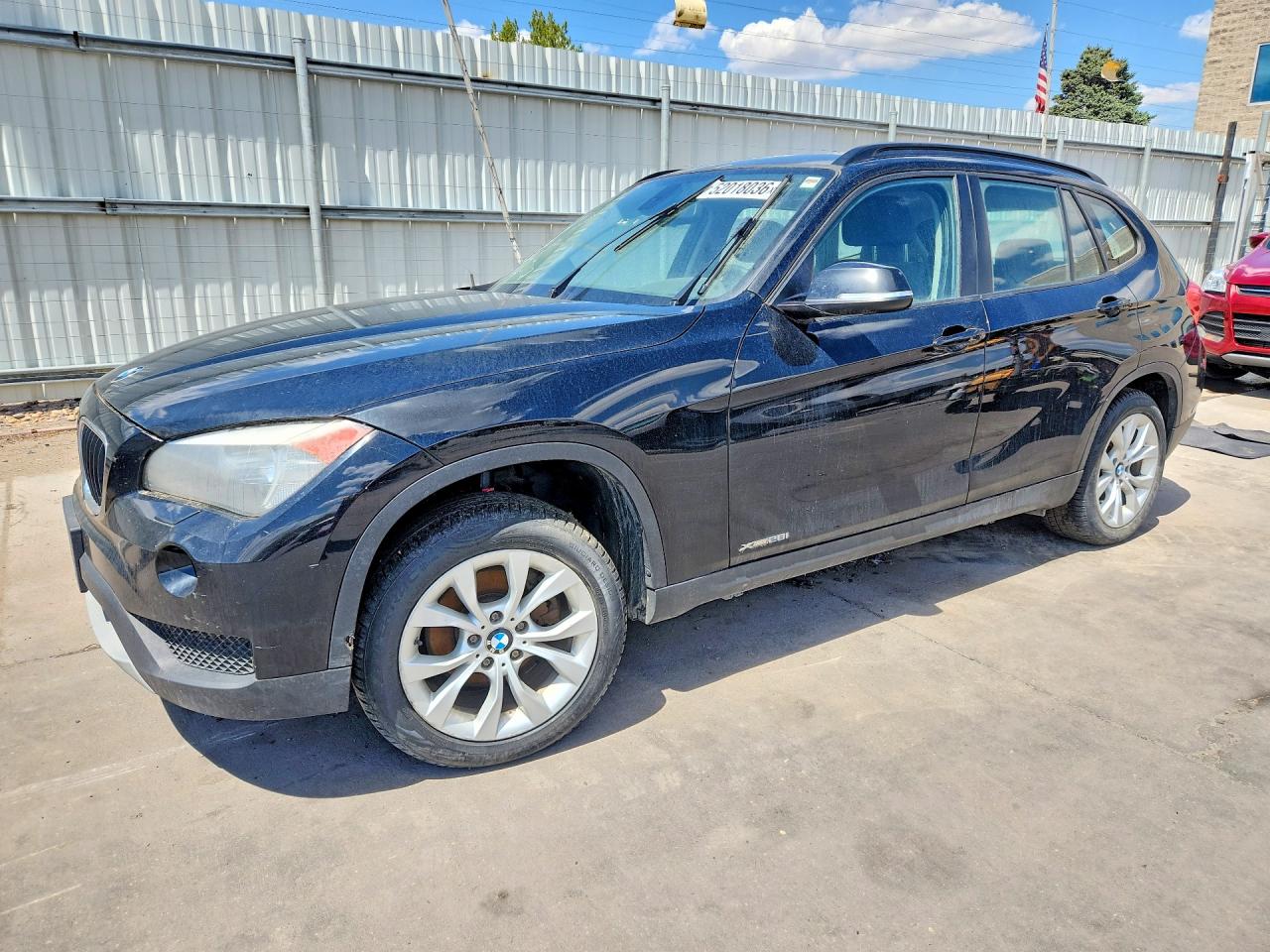 2013 BMW X1 VIN WBAVL1C57DVR87518 photo 1