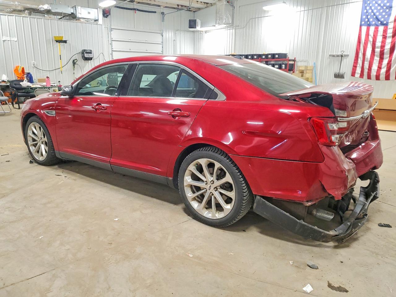 2015 Ford Taurus VIN 1FAHP2J85FG157690 photo 2