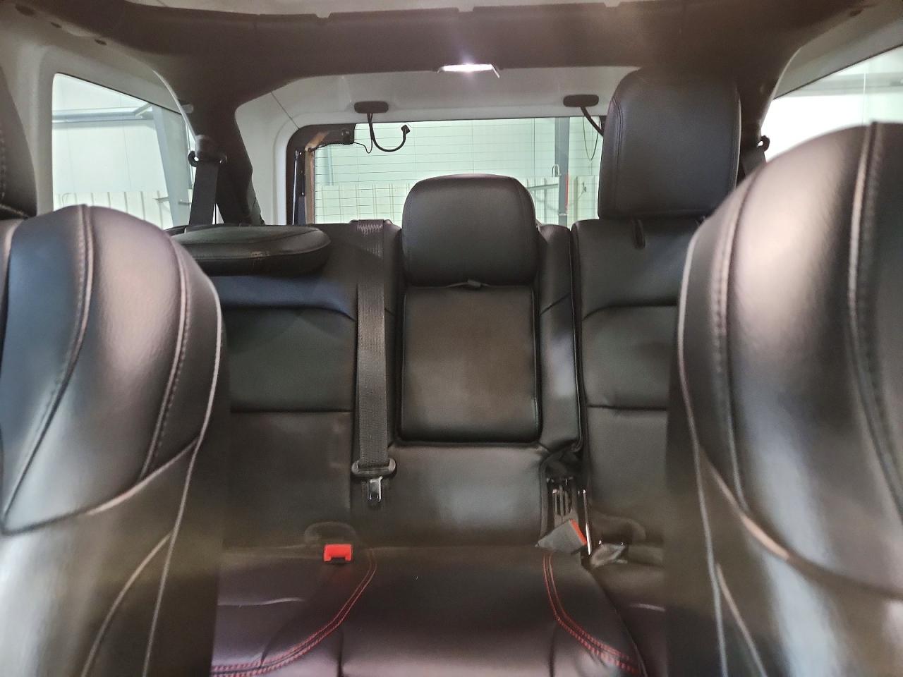 2022 Jeep Wrangler / VIN 1C4HJXFG5NW250089 photo 10