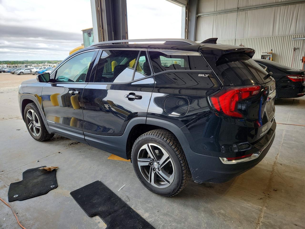 2019 GMC Terrain VIN 3GKALVEV4KL216442 photo 2