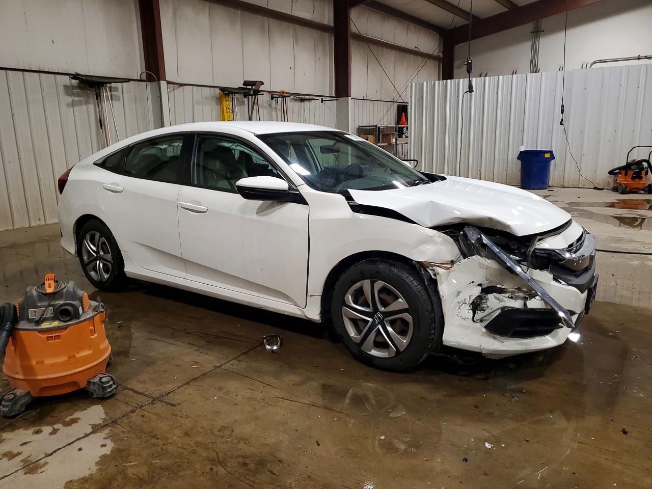 2017 Honda Civic VIN 2HGFC2F59HH550449 photo 4
