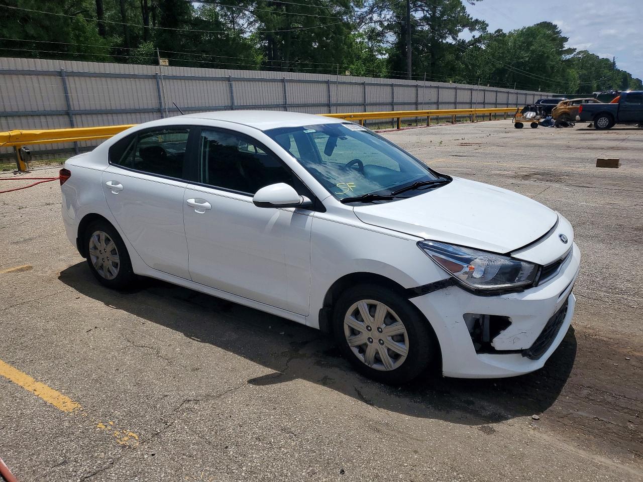2021 Kia Rio VIN 3KPA24AD6ME422262 photo 4