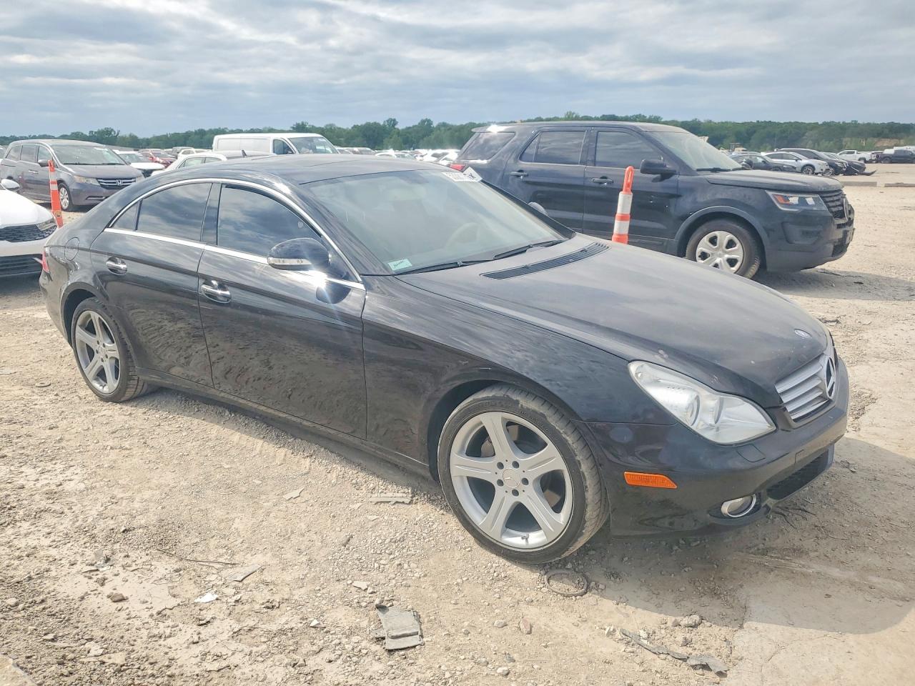 2007 Mercedes-Benz Cls-class VIN WDDDJ72X57A106939 photo 4