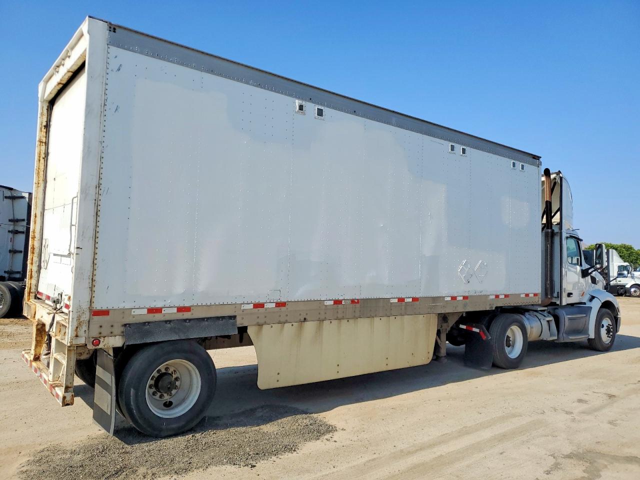 2017 PETERBILT All other VIN 1XPBA48X1HD428614 photo 4