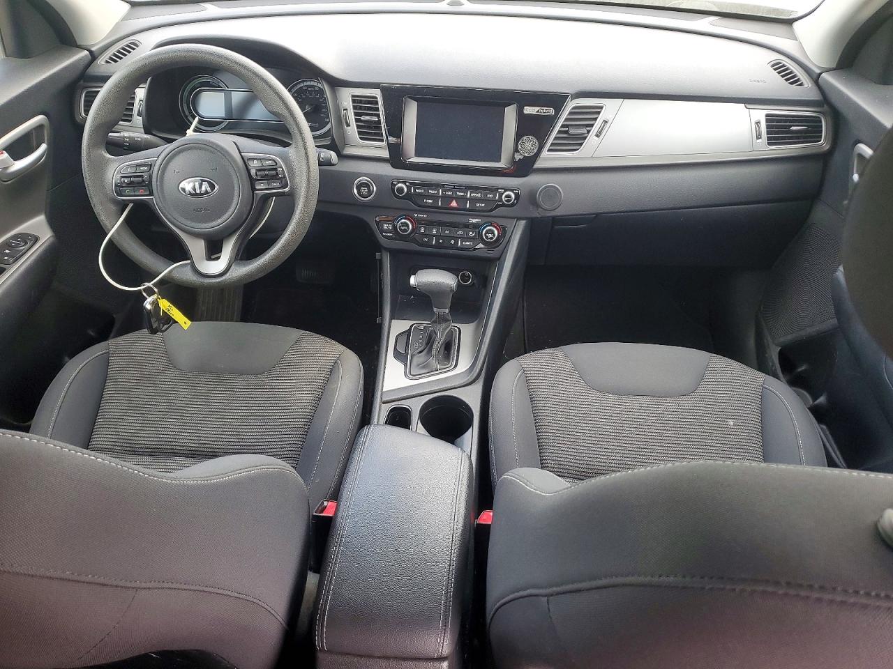 2018 Kia Niro VIN KNDCB3LC9J5136663 photo 8