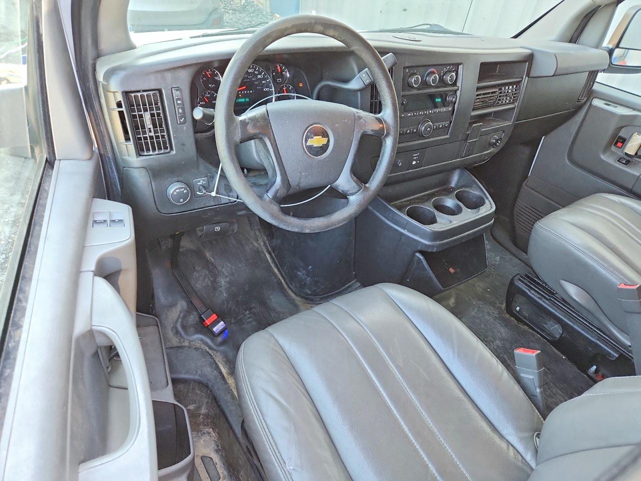 2015 CHEV Express VIN 1GCWGFCFXF1262359 photo 8