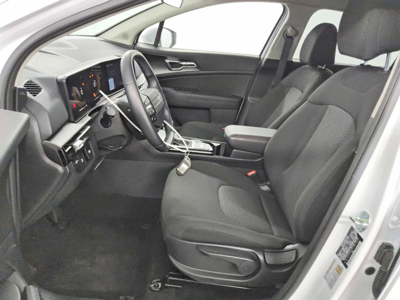 2026 Kia Sportage VIN 5XYK23DF3TG413225 photo 7