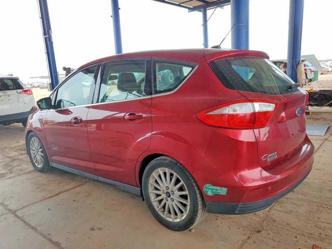 2016 Ford Cmax VIN 1FADP5CU0GL106097 photo 2