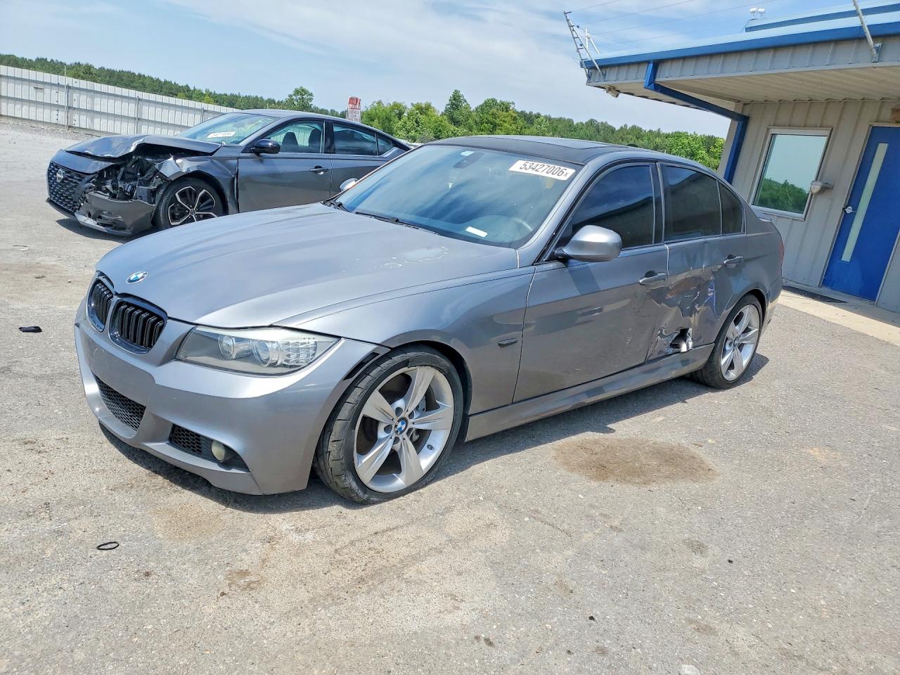 2009 BMW 3 series VIN WBAPM775X9NL88431 photo 1