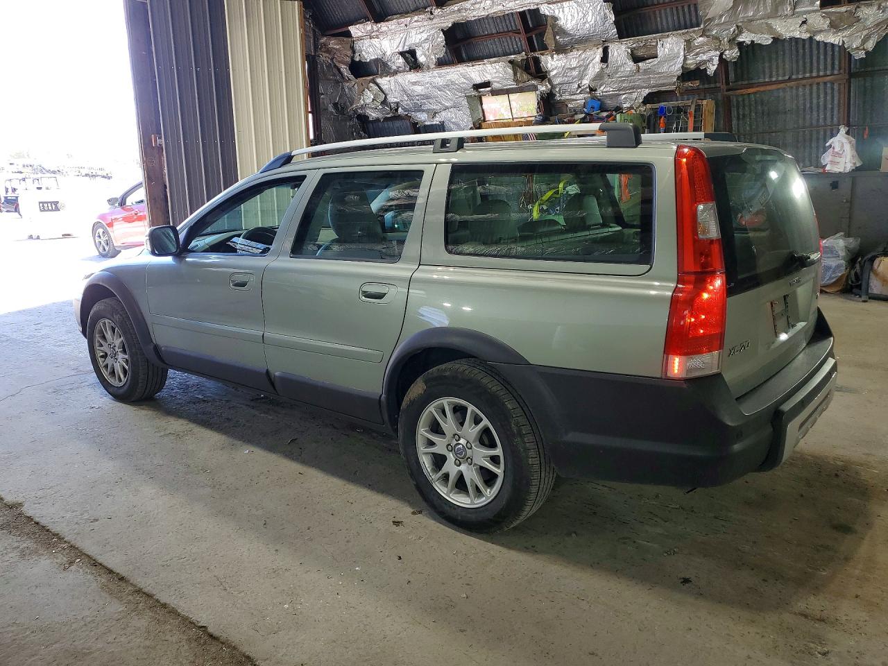 2007 VOLV Xc70 VIN YV4SZ592X71264148 photo 2