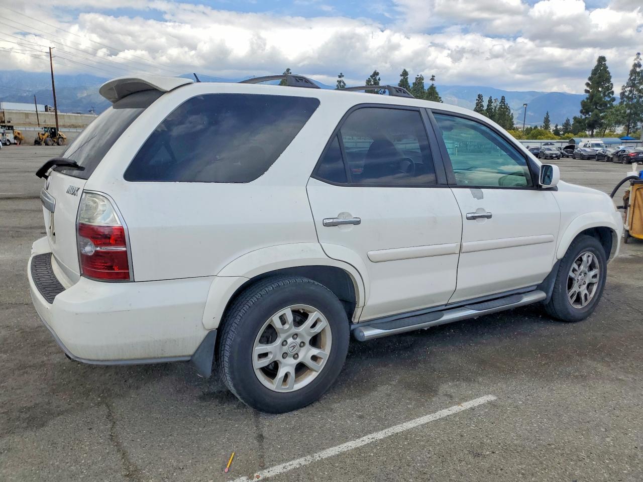 2005 ACUR Mdx VIN 2HNYD18835H545839 photo 3