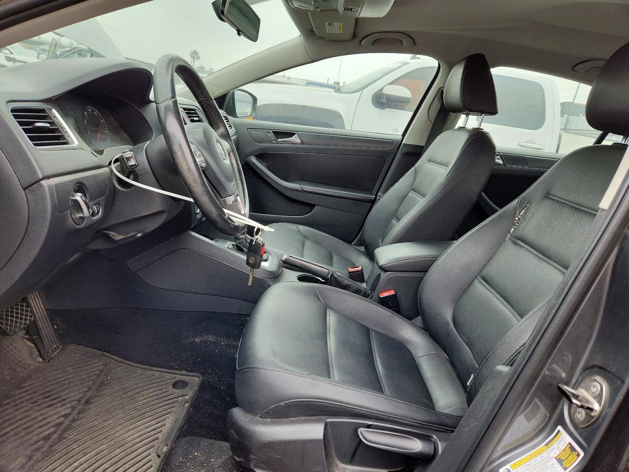 2011 Volkswagen Jetta VIN 3VWDZ7AJ1BM394595 photo 7
