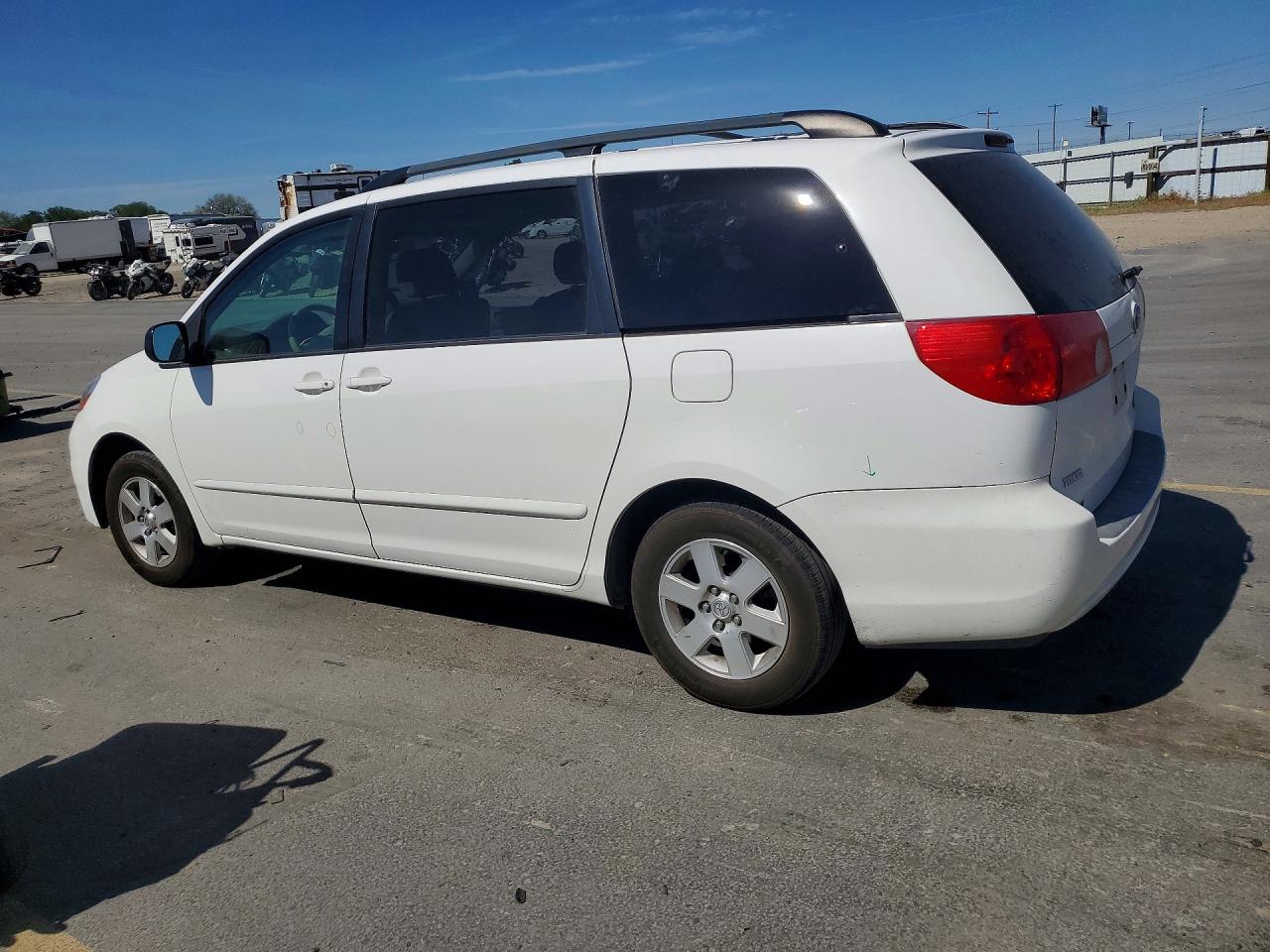 2007 TOYOTA All models VIN 5TDZK23C17S015455 photo 2