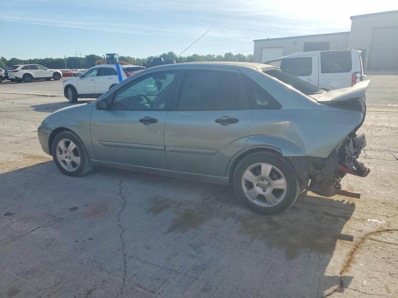2003 Ford Focus VIN 1FAHP38333W200358 photo 2