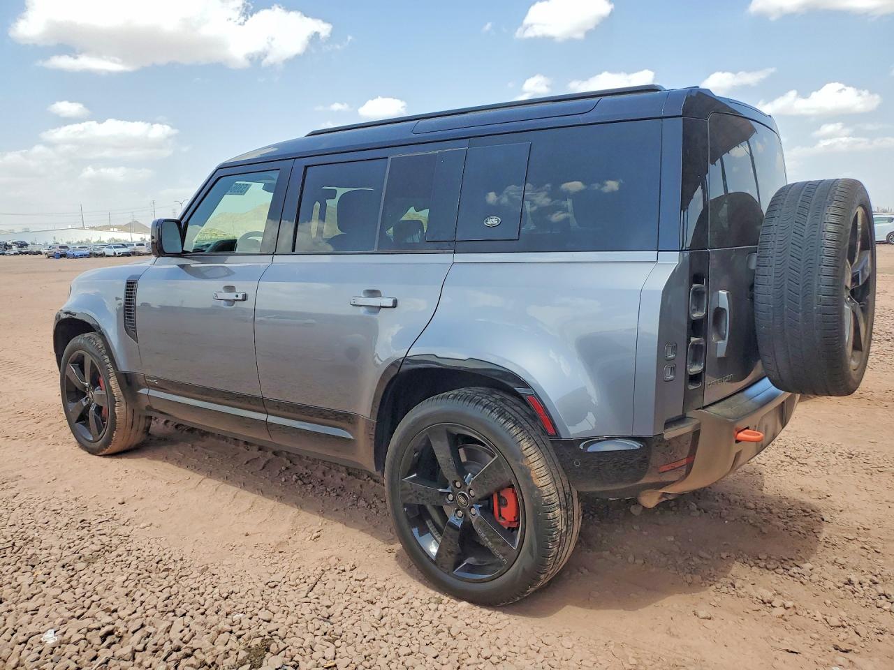 2023 Land Defender VIN SALEX7EU2P2122632 photo 2