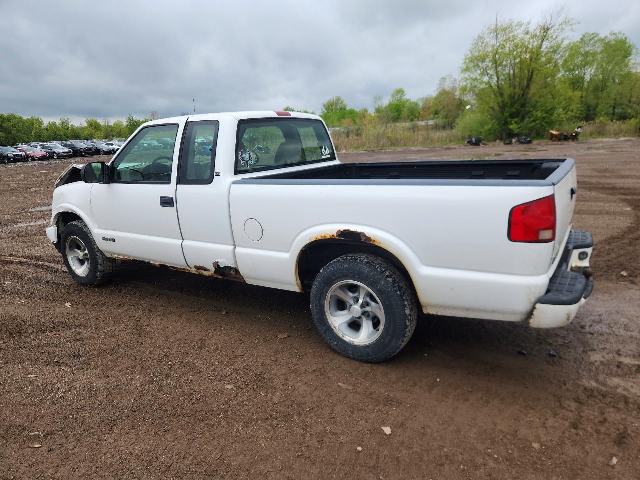 1998 CHEV S10 VIN 1GCCS1949WK267539 photo 2