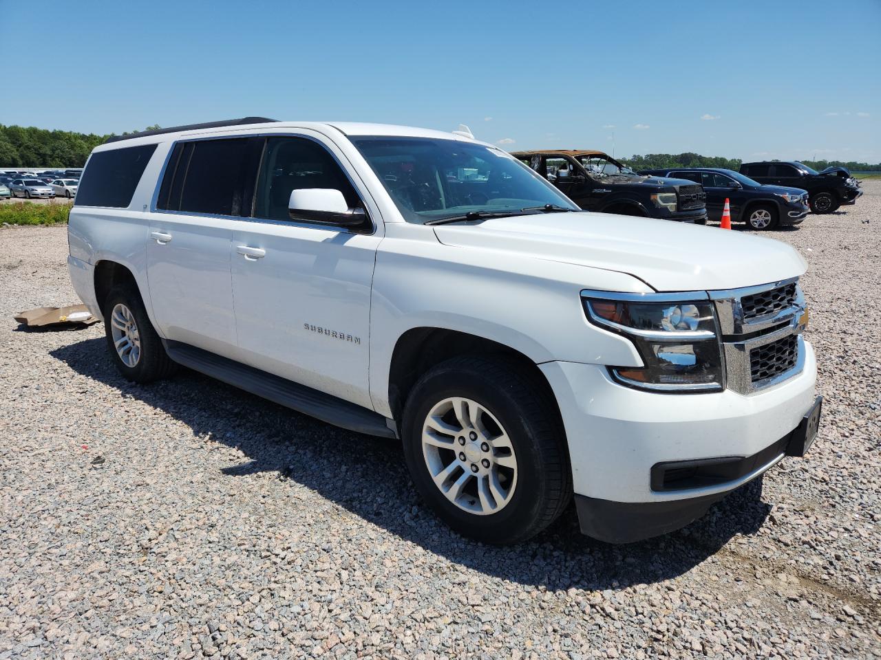 2015 Chevrolet Suburban VIN 1GNSCJKC8FR542679 photo 4