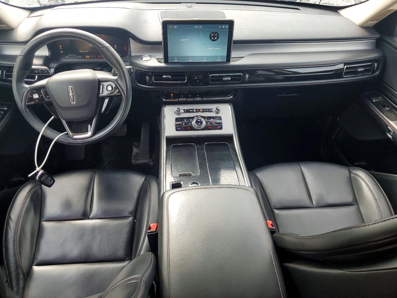 2020 Lincoln Aviator VIN 5LM5J6XC5LGL23759 photo 8