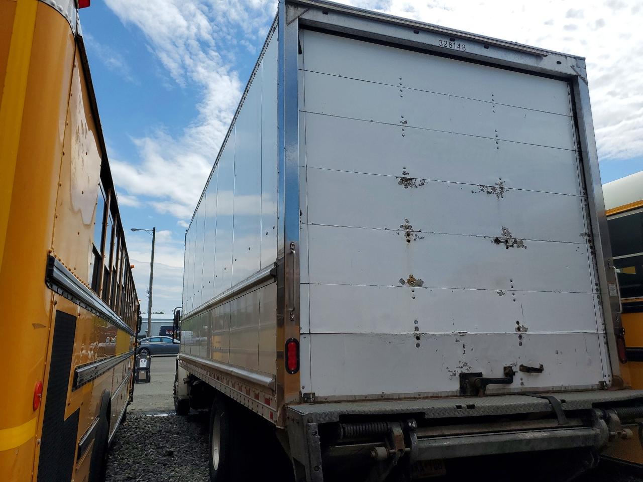 2019 FREIGHTLINER All other VIN 3ALACWFC4KDKH6711 photo 2