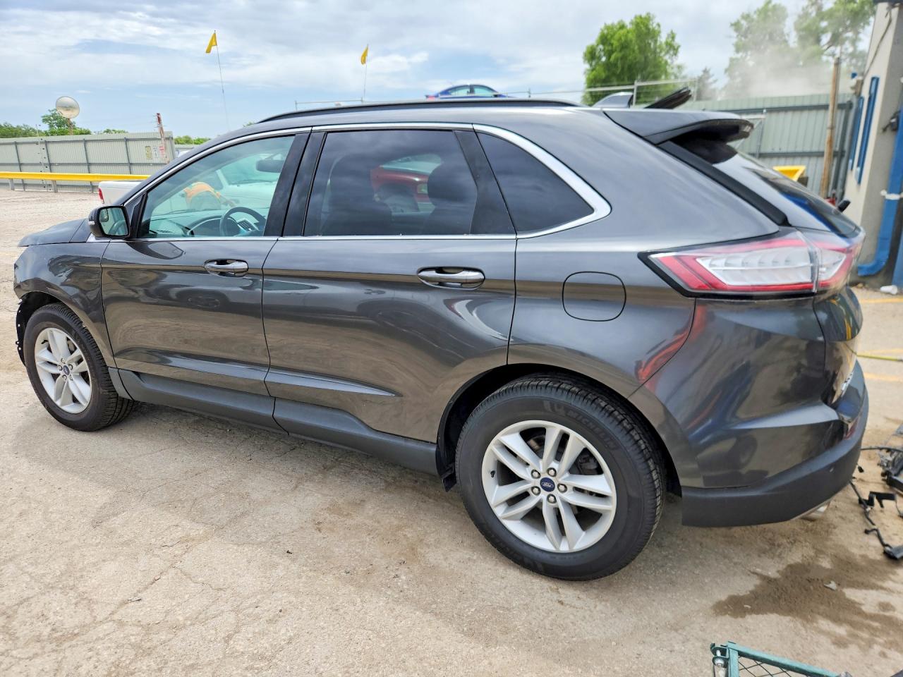 2018 Edge VIN 2FMPK3J91JBB79300 photo 2