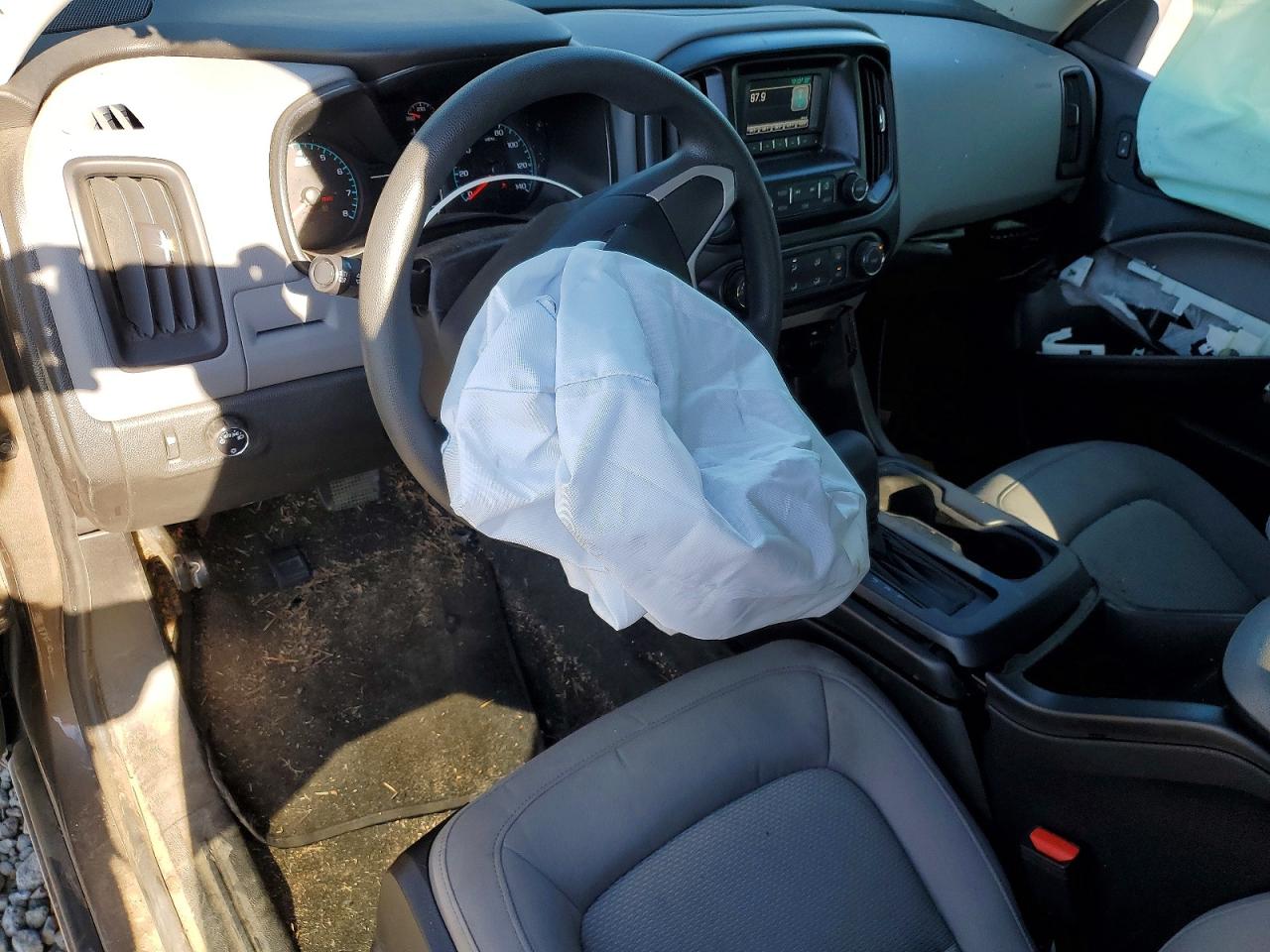 2016 CHEV Colorado VIN 1GCHSBE32G1338631 photo 8