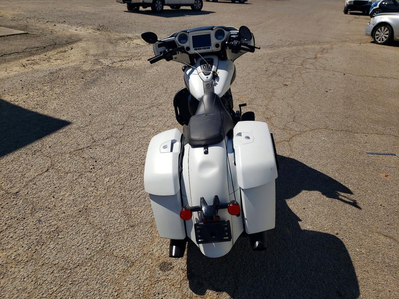 2019 INDIAN Motorcycle VIN 56KTCDAA7K3371655 photo 4