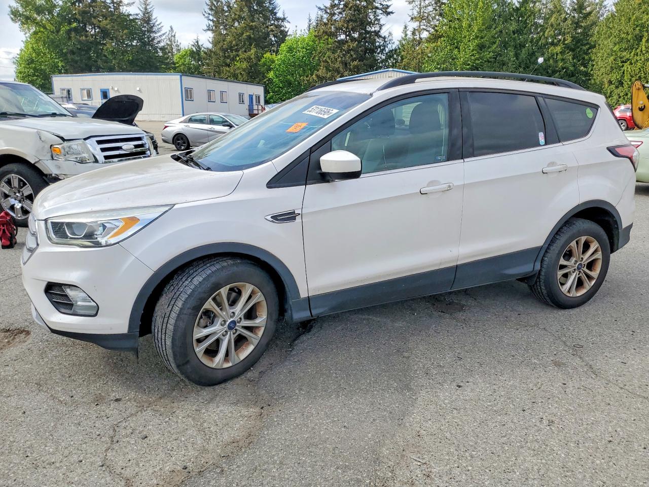 2017 Ford Escape VIN 1FMCU9GD3HUB32829 photo 1