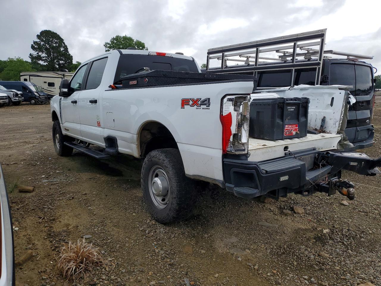 2023 Ford F250 VIN 1FT8W2BM6PEC58324 photo 2