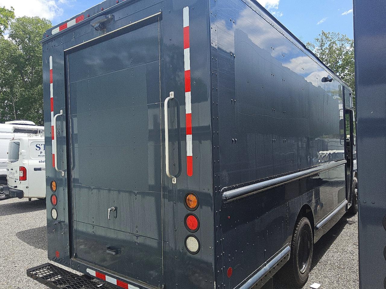 2021 FREIGHTLINER All other VIN 4UZAC2EA4MCML0820 photo 6