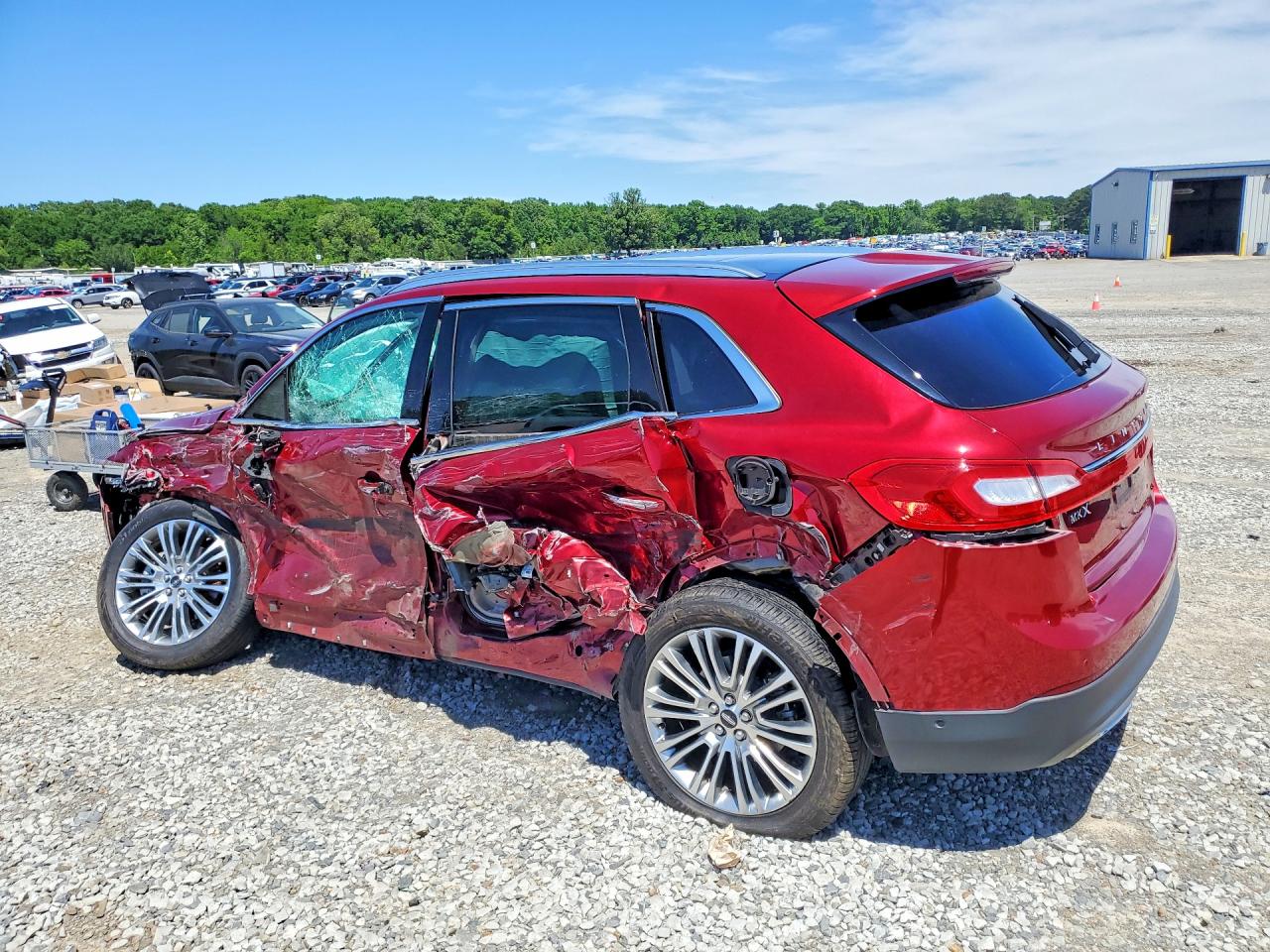 2018 Lincoln Mkx VIN 2LMPJ6LP0JBL46640 photo 2
