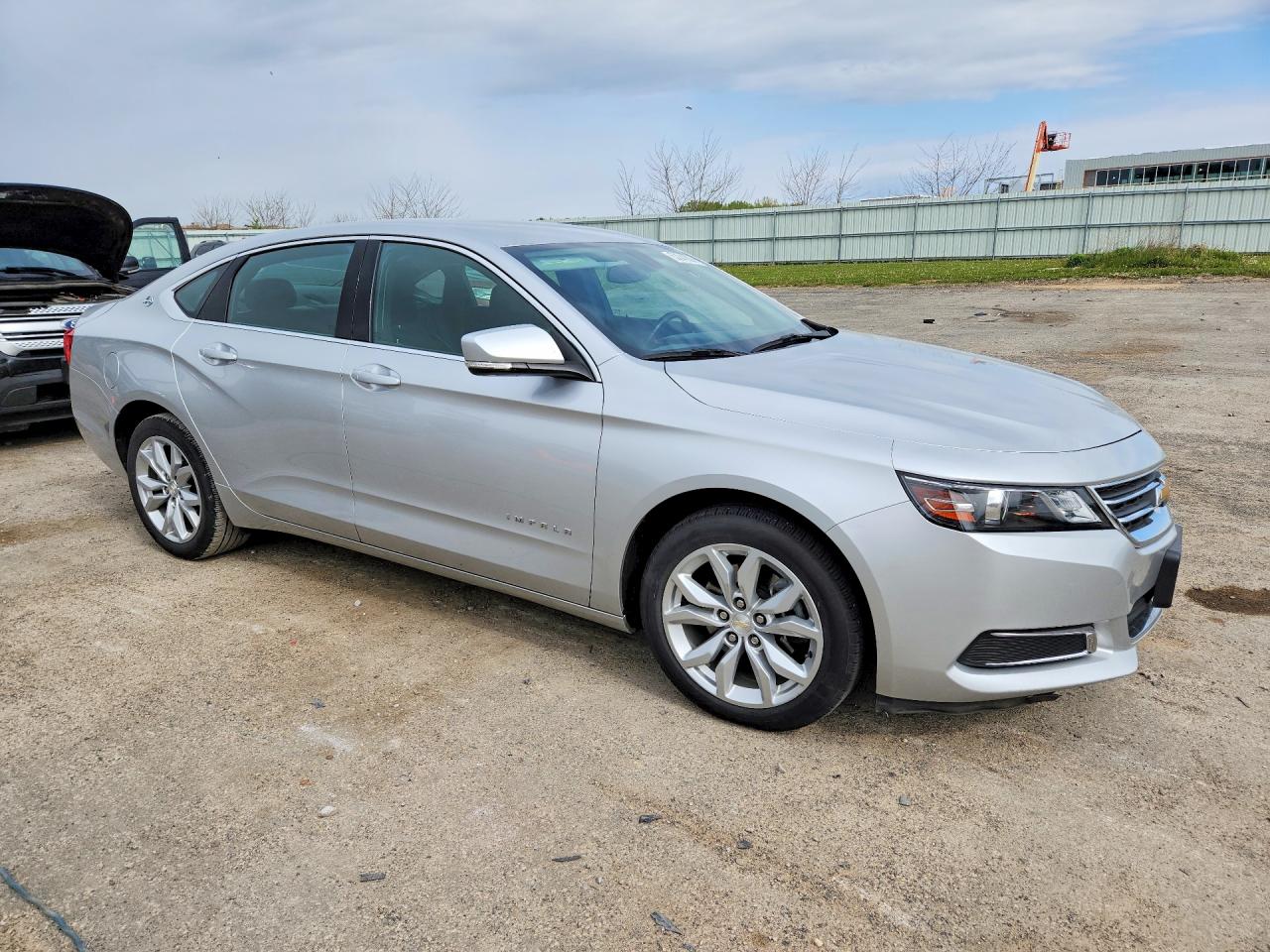 2017 Chev Impala VIN 2G1105SA1H9108628 photo 4