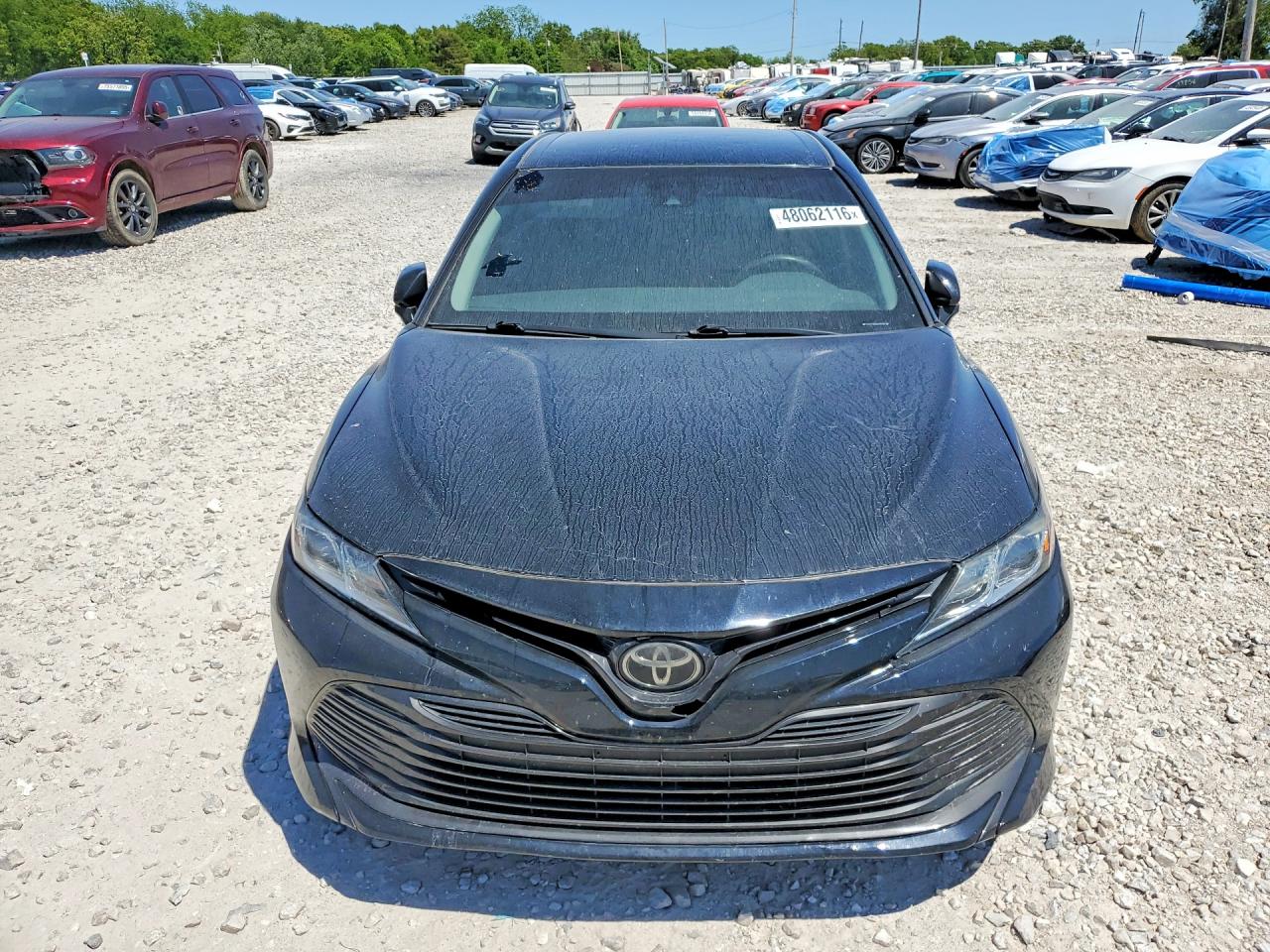 2018 Toyota Camry VIN 4T1B11HK6JU049422 photo 5