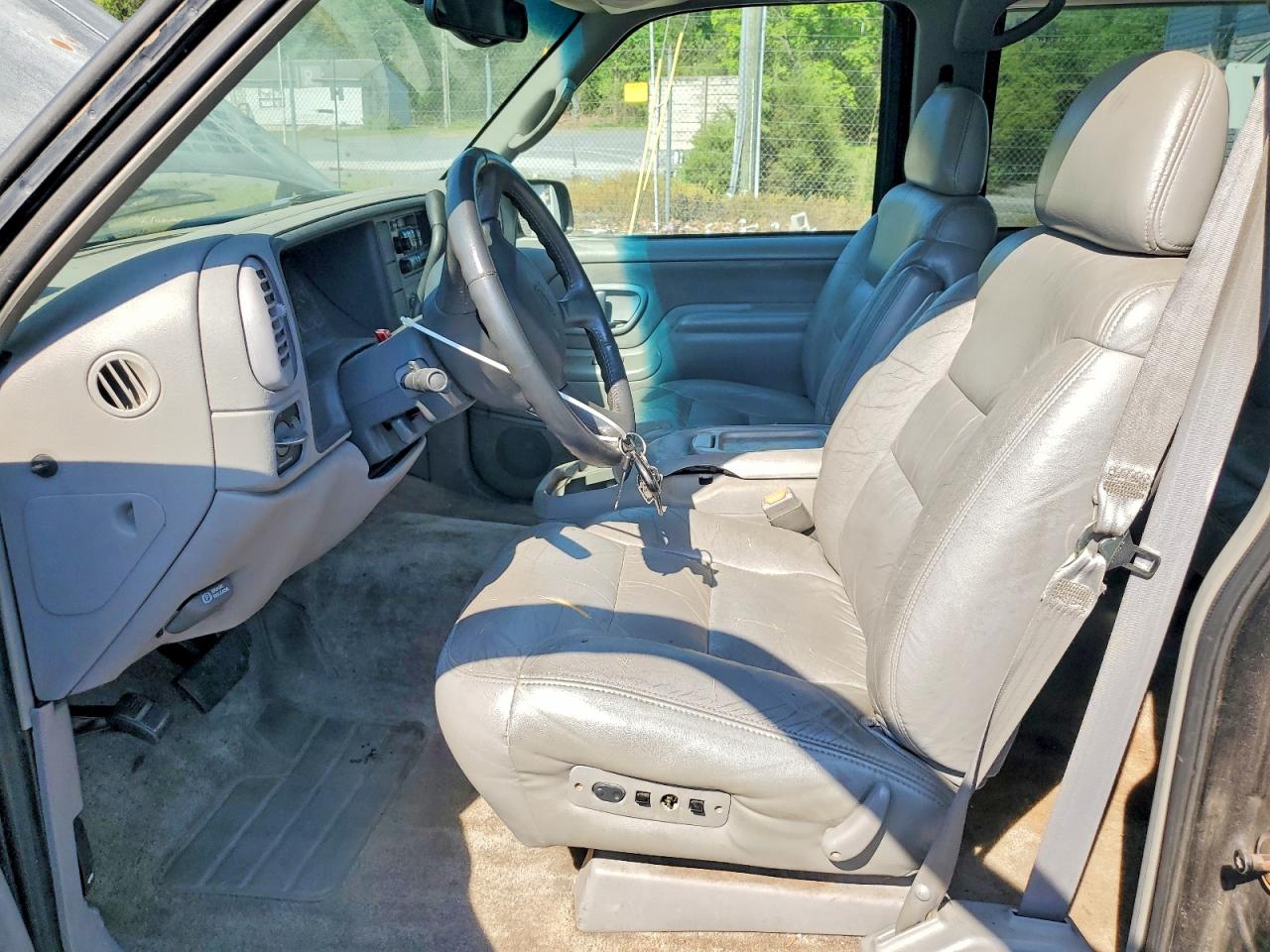1999 Chevrolet Tahoe VIN 1GNEK13R7XJ321013 photo 7