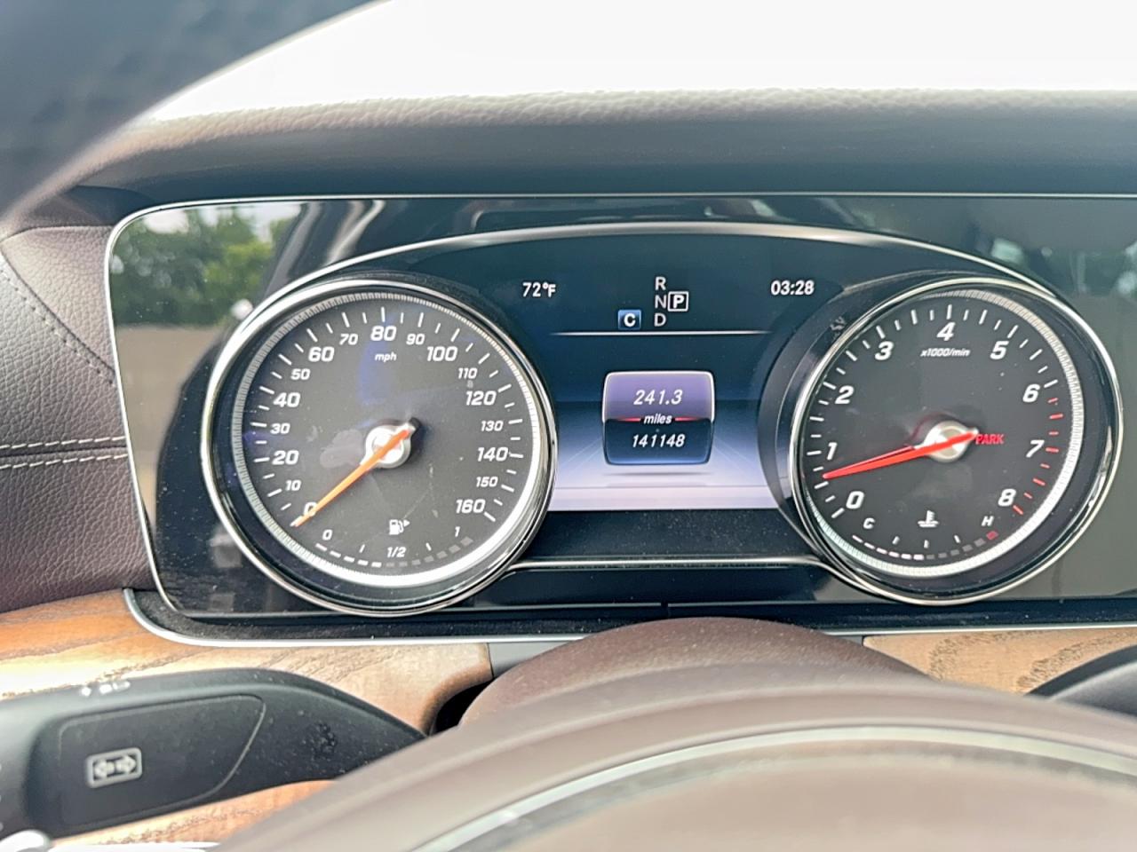 2018 Mercedes-Benz E-class VIN WDDZF4JB2JA294127 photo 8