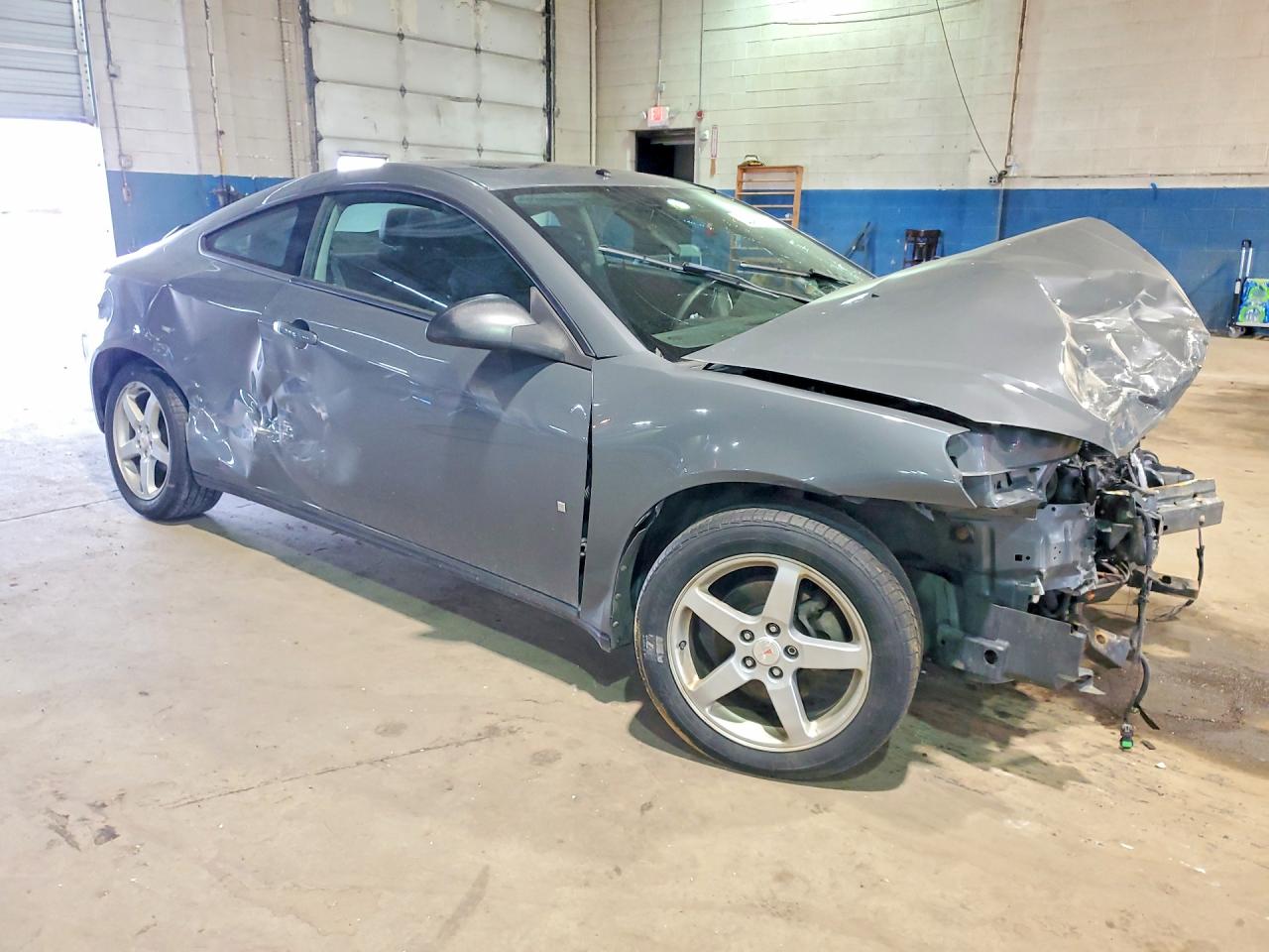 2007 Pontiac G6 VIN 1G2ZH18N274250160 photo 4
